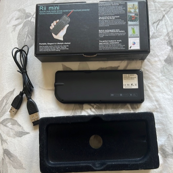 Rii mini - mini wireless keyboard mouse presenter combo with laser pointer 2.4g - Picture 11 of 16